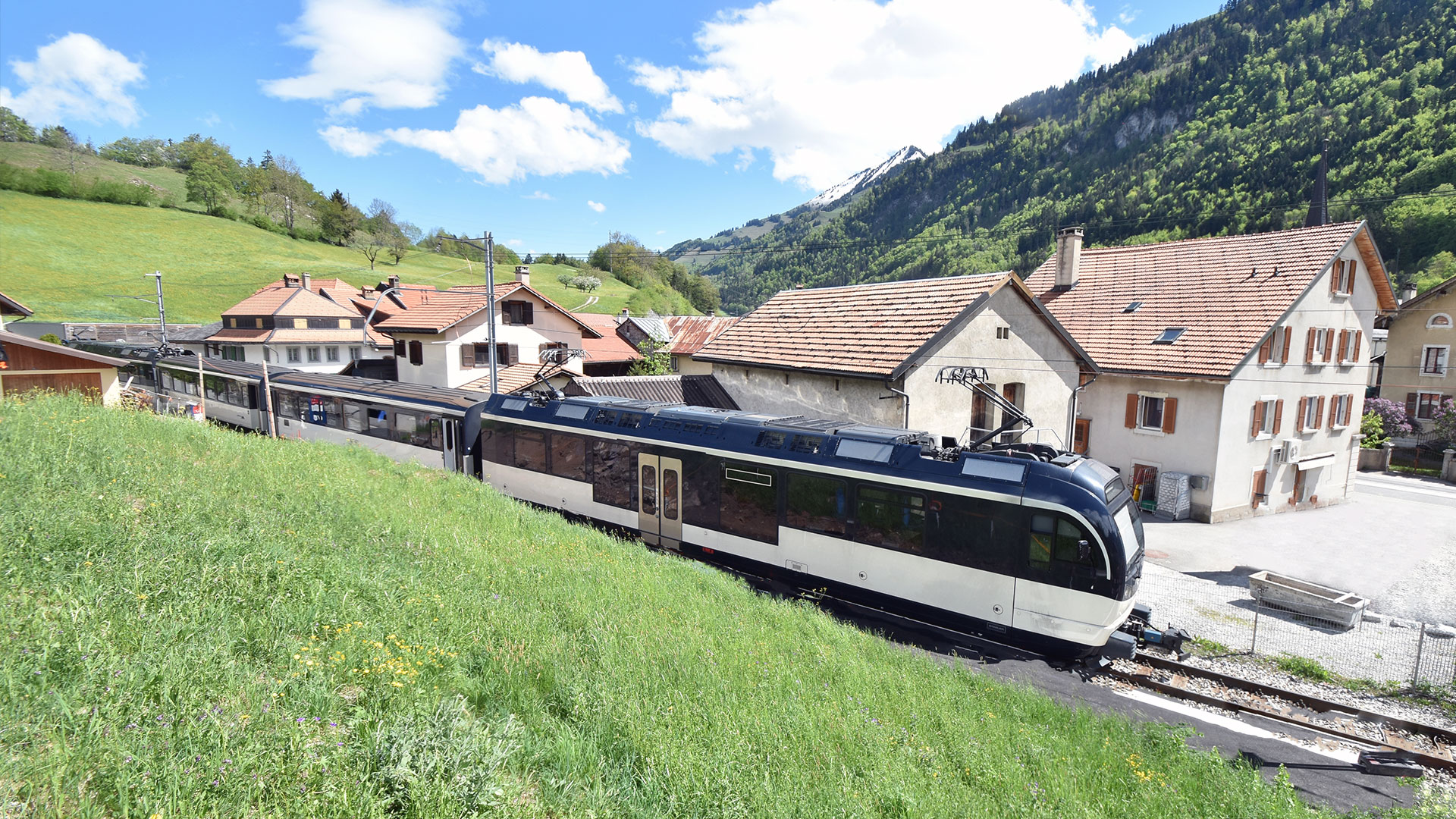 MOB launches pioneering project for intelligent flange lubrication in mainline rail operations